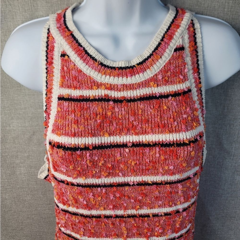 ANN TAYLOR Summer Knit Sleeveless Top - Picture 2 of 9